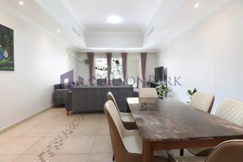 1 bedroom Apartment in Doha, Qatar No. 58412 2