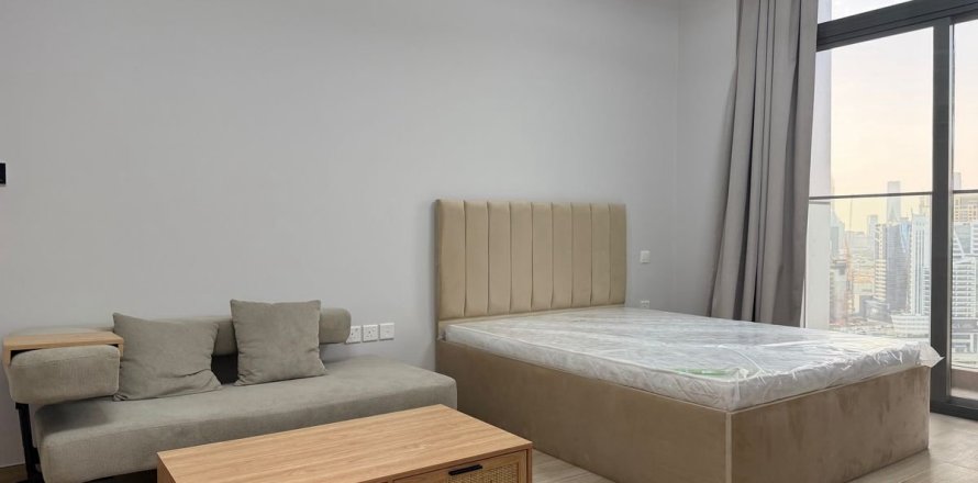 Studio Apartment in Business Bay, UAE No. 170175