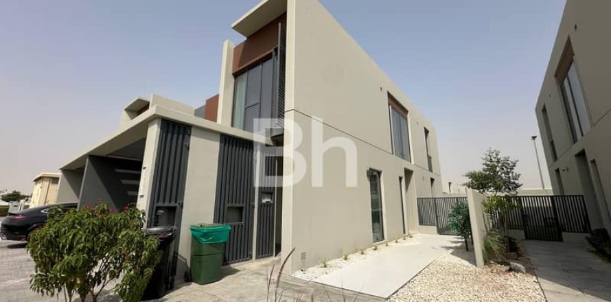 Villa de 4 dormitorios  No. 114517