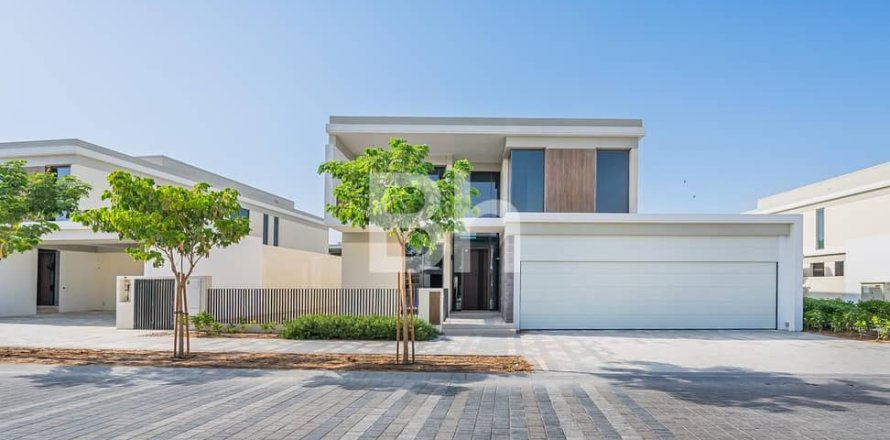 5 bedrooms Villa  No. 114515