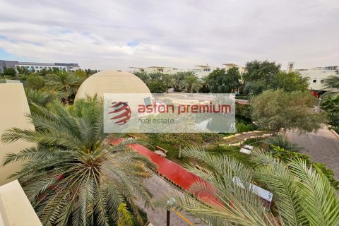 Villa de 4 dormitorios en The Sustainable City, UAE No. 152445