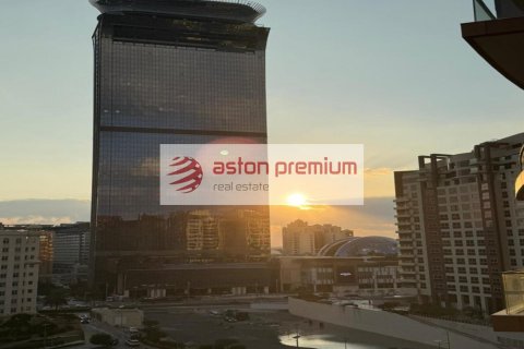 2 bedrooms Apartment in Palm Jumeirah, UAE No. 152446 3