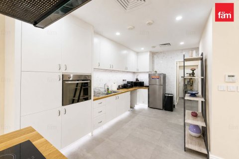 3 bedrooms Townhouse in Dubai, UAE No. 187544 13