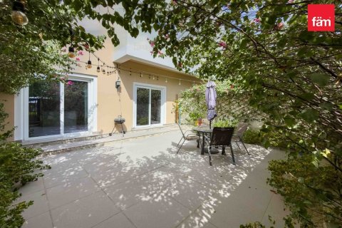 3 bedrooms Townhouse in Dubai, UAE No. 187544 4
