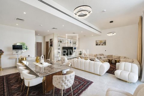 4 bedrooms Villa in District One, UAE No. 191863 5