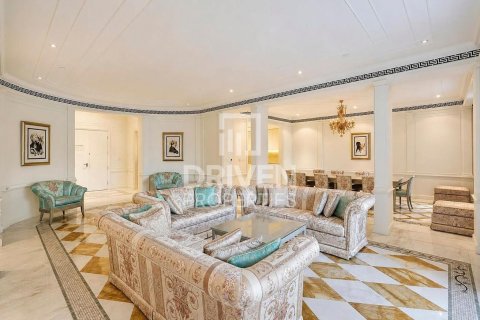 Дуплекс с 3 спальнями в Palazzo Versace, ОАЭ №191865 6