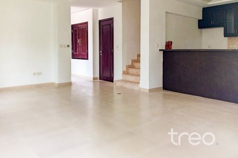 Villa de 3 dormitorios en Bella Casa, UAE No. 200813 12