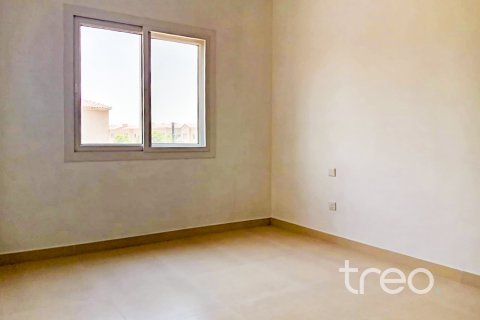 Villa de 3 dormitorios en Bella Casa, UAE No. 200813 11
