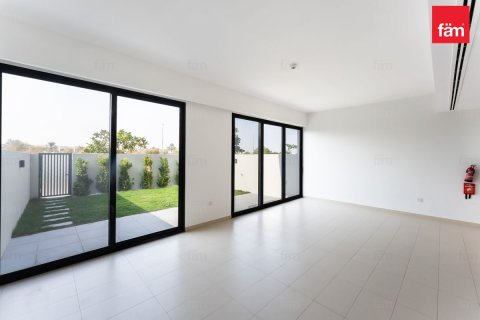 Вилла с 3 спальнями в Дубай, ОАЭ №127242 4