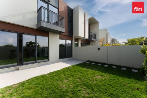 Вилла с 3 спальнями в Дубай, ОАЭ №127242 23