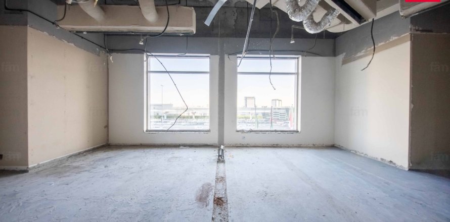 Shop de 527.6m² à Sheikh Zayed Road, UAE No. 140367