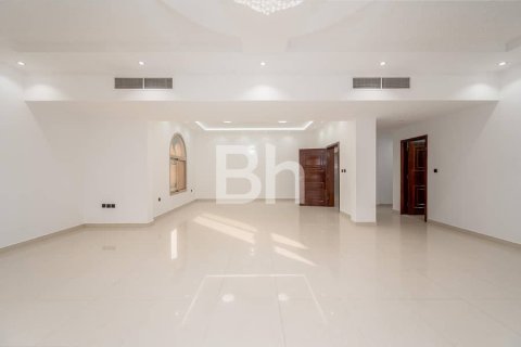 Вилла с 4 спальнями в Falcon City of Wonders, ОАЭ №91853 24