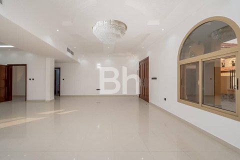 Вилла с 4 спальнями в Falcon City of Wonders, ОАЭ №91853 22