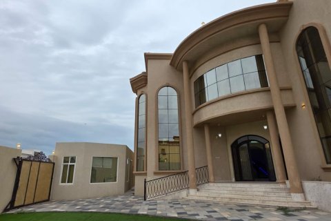8 bedrooms Villa in Ras Al Khaimah, UAE No. 183879 25