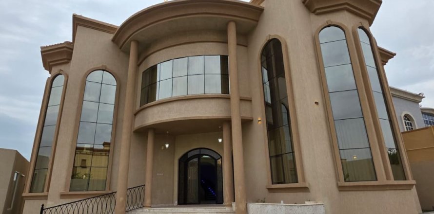 8 bedrooms Villa in Ras Al Khaimah, UAE No. 183879