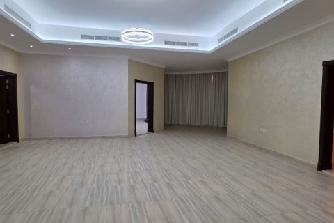 8 bedrooms Villa in Ras Al Khaimah, UAE No. 183879 12