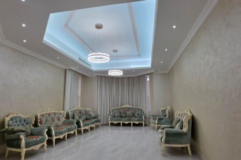 8 bedrooms Villa in Ras Al Khaimah, UAE No. 183879 6