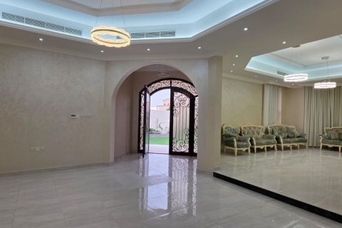 8 bedrooms Villa in Ras Al Khaimah, UAE No. 183879 5