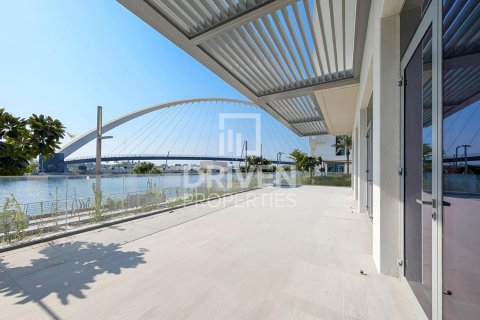 Квартира с 3 спальнями  №121999 2