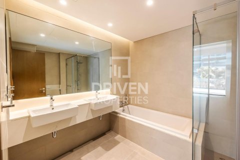 Квартира с 3 спальнями  №121999 16