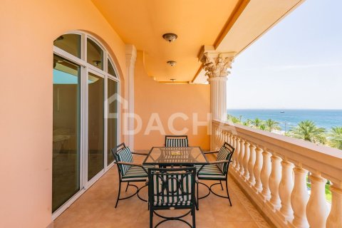 Apartment de 2 dormitorios en The Crescent, UAE No. 162029 28
