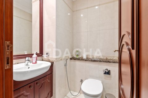 Apartment de 2 dormitorios en The Crescent, UAE No. 162029 16