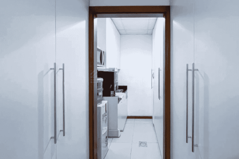 84m² Office in Business Bay, UAE No. 170561 9