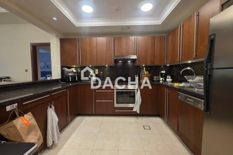 Квартира с 2 спальнями в The Fairmont Palm Residences, ОАЭ №187571 12