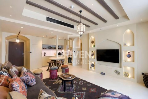 1 bedroom Apartment in EMAAR Beachfront, UAE No. 192879 4