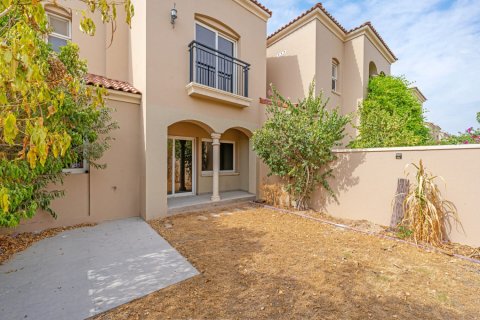 2 bedrooms Villa in Bella Casa, UAE No. 165038 25