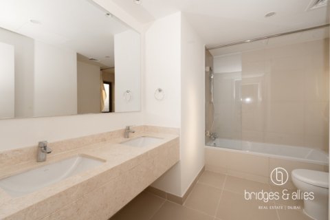 3 bedrooms Villa in Dubai Hills Estate, UAE No. 151302 4