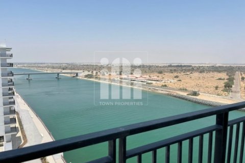 Apartment de 2 dormitorios en WATER'S EDGE Yas Island, UAE No. 95843 2