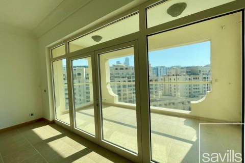 Квартира с 2 спальнями в Shoreline Apartments, ОАЭ №194728 3