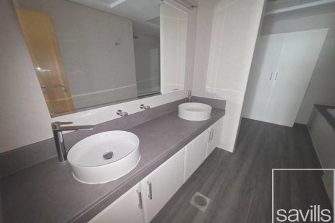 Квартира с 2 спальнями в Shoreline Apartments, ОАЭ №194729 5