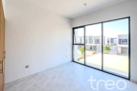 Townhouse de 4 dormitorios en Dubai, UAE No. 174100 8
