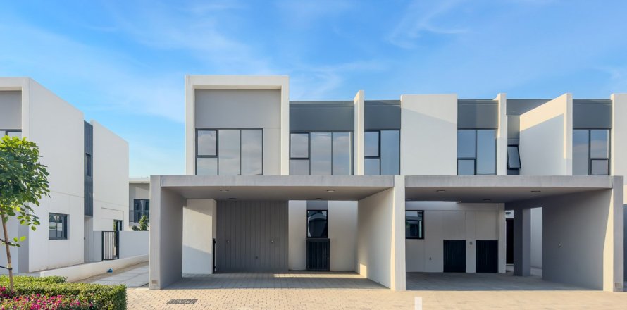 Townhouse de 4 dormitorios en Dubai, UAE No. 174100