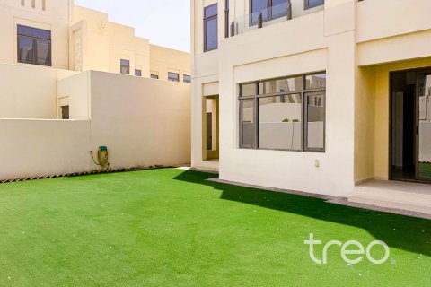 Villa de 4 dormitorios en Mira Oasis 3, UAE No. 174096