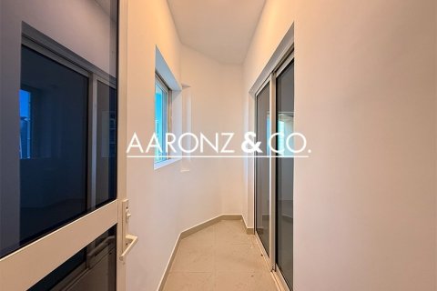 Apartment de 2 dormitorios en Jumeirah Lake Towers, UAE No. 143887 6
