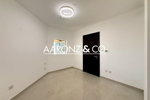 Apartment de 2 dormitorios en Jumeirah Lake Towers, UAE No. 143887 10