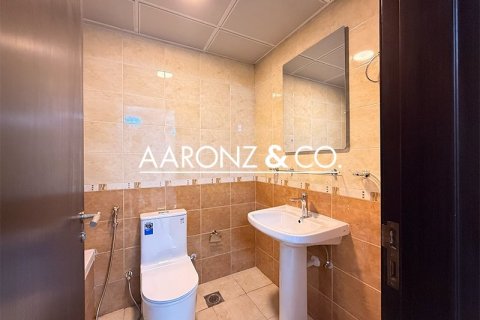 Apartment de 2 dormitorios en Jumeirah Lake Towers, UAE No. 143887 13