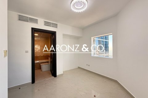 Apartment de 3 dormitorios en Jumeirah Lake Towers, UAE No. 143886 7