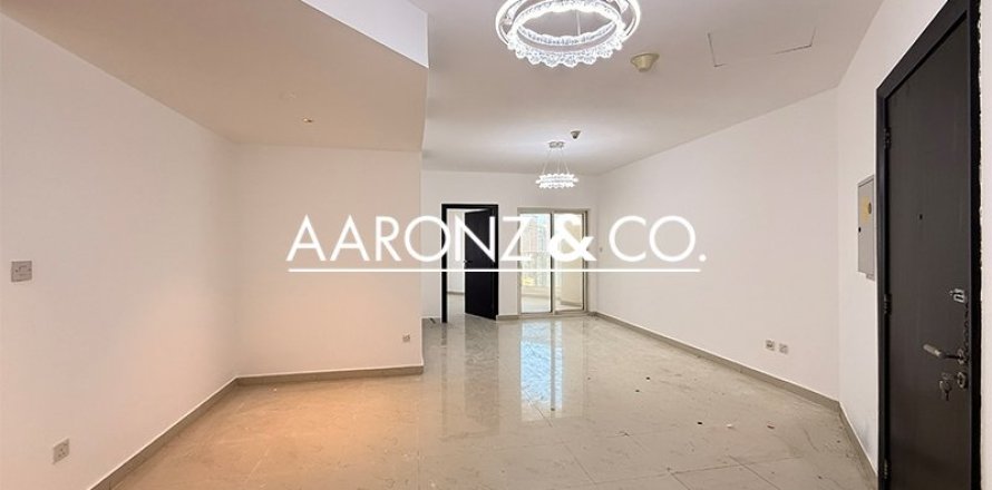 Apartment de 3 dormitorios en Jumeirah Lake Towers, UAE No. 143886