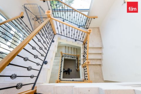 4 bedrooms Villa in Jumeirah Park, UAE No. 162702 16