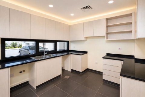 3 bedrooms Townhouse in DAMAC Hills (Akoya by DAMAC), UAE No. 165426 12