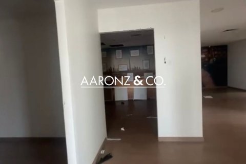 164مربع، مقهى / مطعم رقم 111733 9