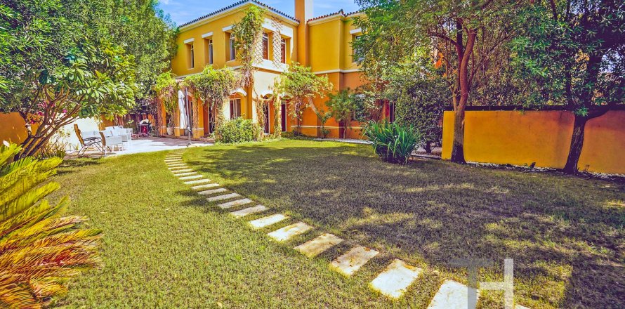 Villa de 4 chambres à Arabian Ranches, UAE No. 73875