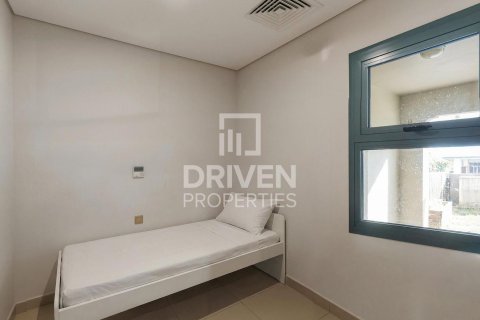 Villa de 3 chambres à Mirdif, UAE No. 202220 11