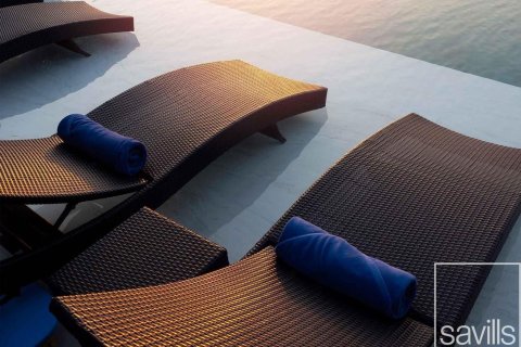 Квартира с 2 спальнями в EMAAR Beachfront, ОАЭ №136444 10