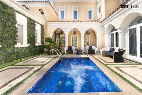 Villa de 6 chambres No. 127346 11