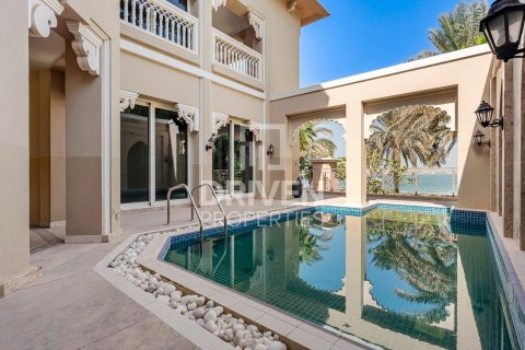 Villa de 4 chambres à Palm Jumeirah, UAE No. 138341 3